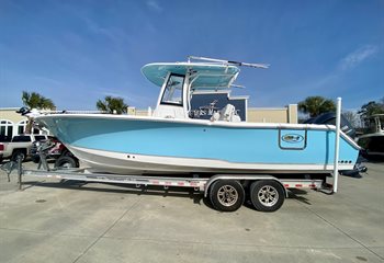 2017 Sea Hunt Gamefish 27 Boat